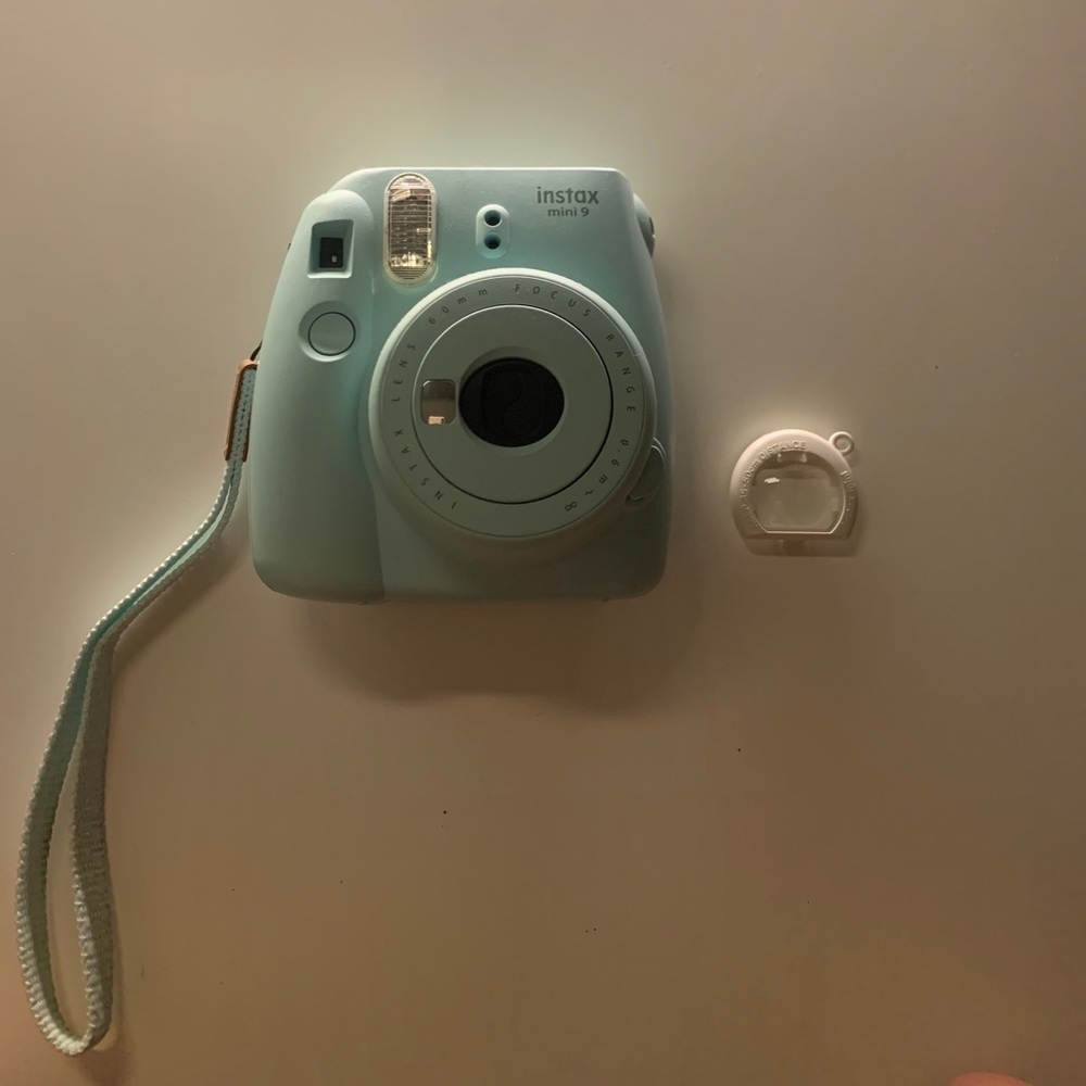 Polaroid(instax mini 9)